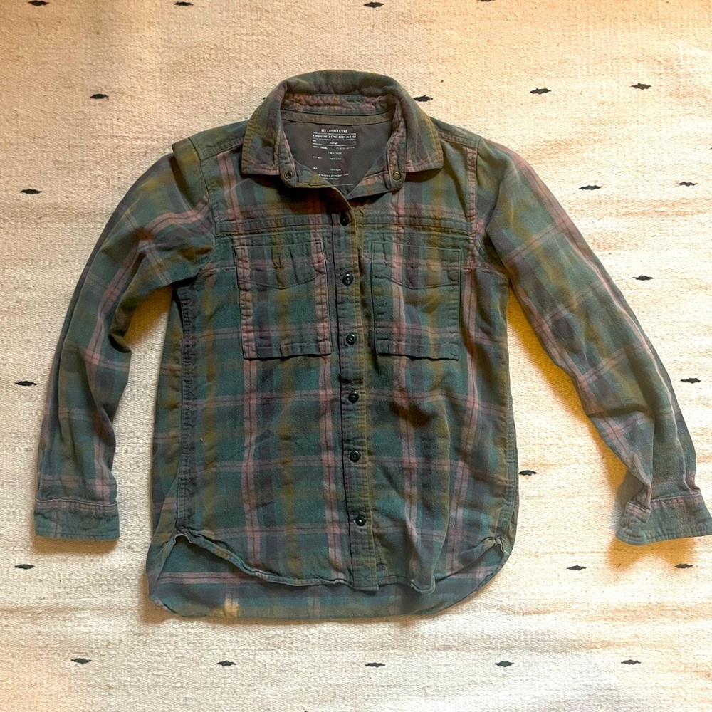 REI Women’s Flannel button down size XS